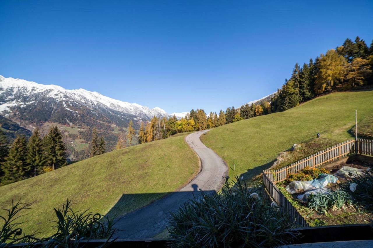 Hoferhof Apartement Bergspitze Schenna Bagian luar foto